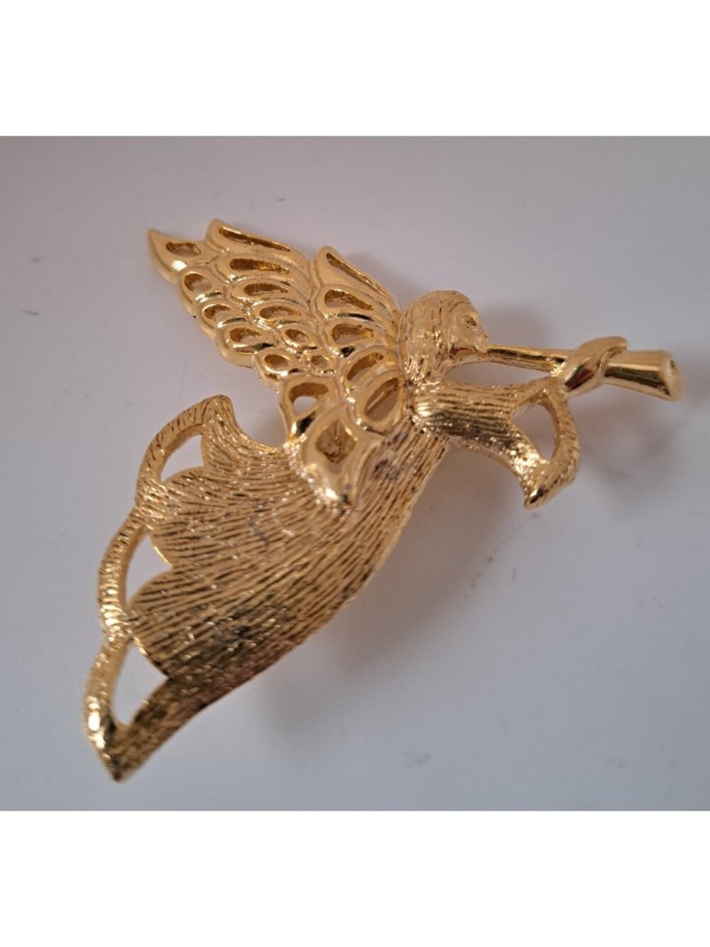 Vintage Gerry's Flying Angel Trumpet Horn Brooch Pin Christmas Gold Tone Signed